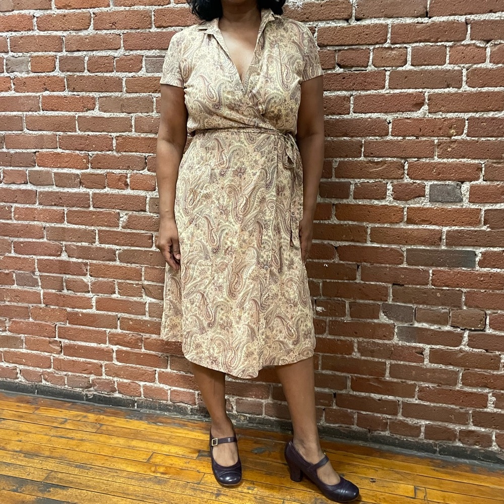 BANANA REPUBLIC Vintage Italy Fine Cotton Glowy Paisley Wrap Dress Retro Size 8